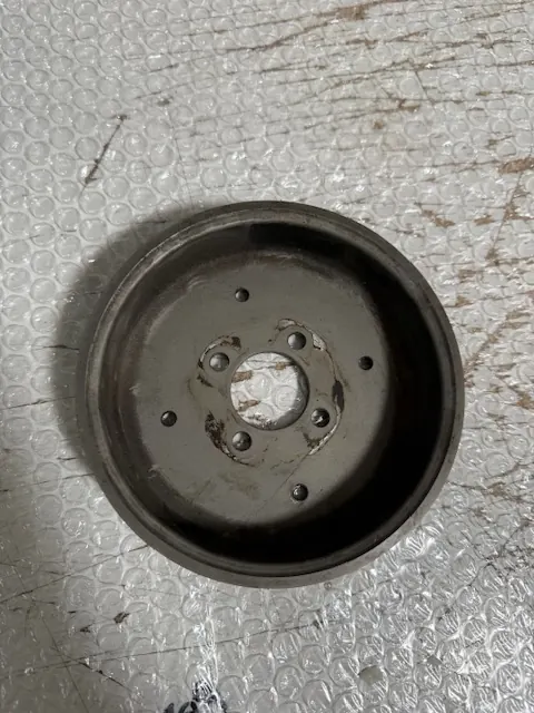 Vesipumpun Hihnapyörä OEM 06M121031D Audi image 4