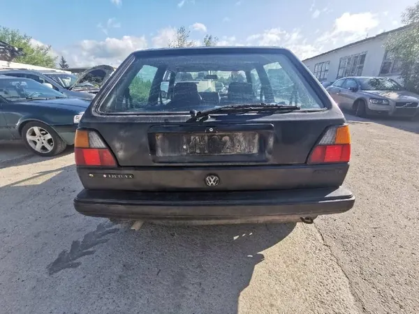 Volkswagen Golf Vesiletkku 1990 1.6L 535121109 image 9