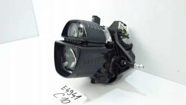 Insert Lentille Phare Bentley OEM PA6T/XT-GF35 image 3