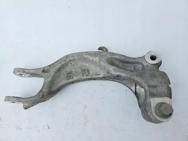 Suporte de Amortecedor Inferior Esquerdo Audi A4 B9 A5 8W image 2