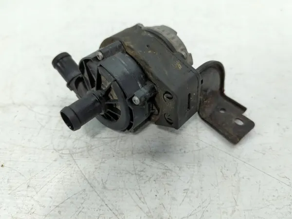 Bomba de agua Renault Kangoo 3 2023 210107883R image 2