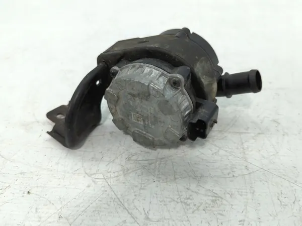 Bomba de agua Renault Kangoo 3 2023 210107883R image 3