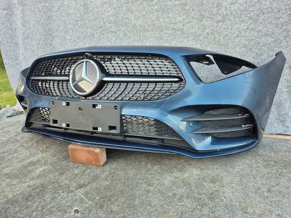 MERCEDES A-CLASS W177 AMG Parachoques delantero image 2