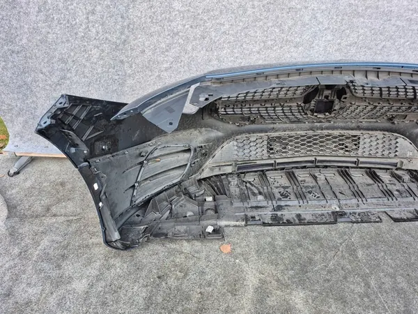 MERCEDES A-CLASS W177 AMG Parachoques delantero image 6