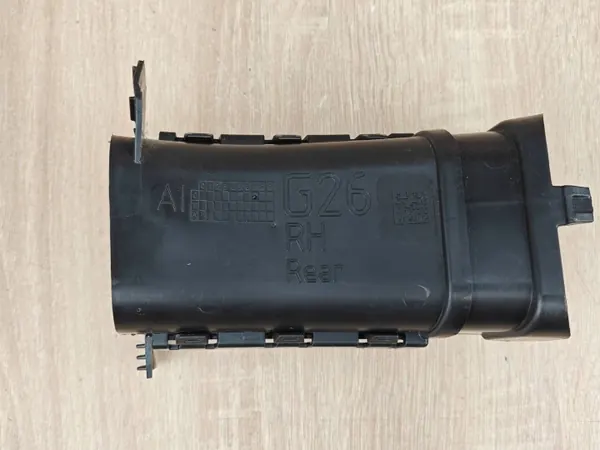 OEM 9477026 höger luftledare för BMW G26 G22 image 3