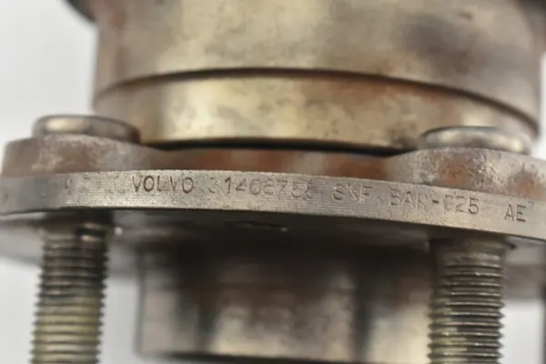 Mozzo posteriore VOLVO V40 V40CC OE image 10