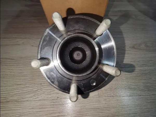 Mozzo posteriore VOLVO V40 V40CC OE image 4