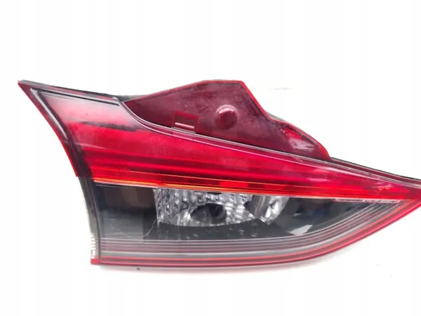 Feu de hayon Mazda 6 Arrière Droit 2006 Hatchback image 3