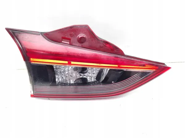 Feu de hayon Mazda 6 Arrière Droit 2006 Hatchback image 7