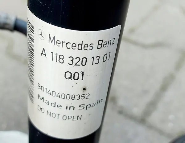 Mercedes B 247 CLA 118 Bakre Höger Styrled 2470600 image 7