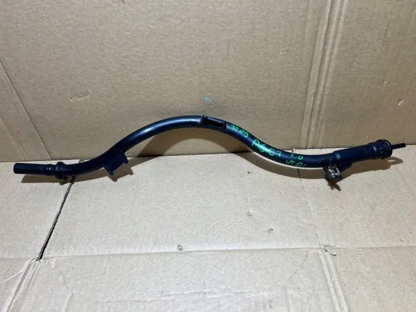 Audi öljymittaputki OEM 04L103634 03L115418A image 2