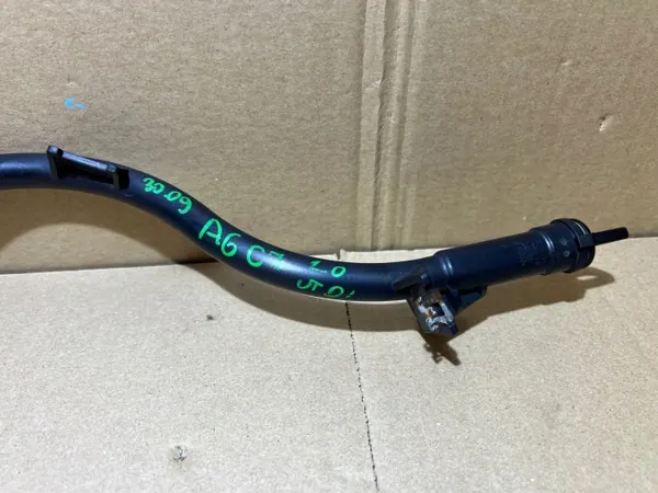 Audi öljymittaputki OEM 04L103634 03L115418A image 3