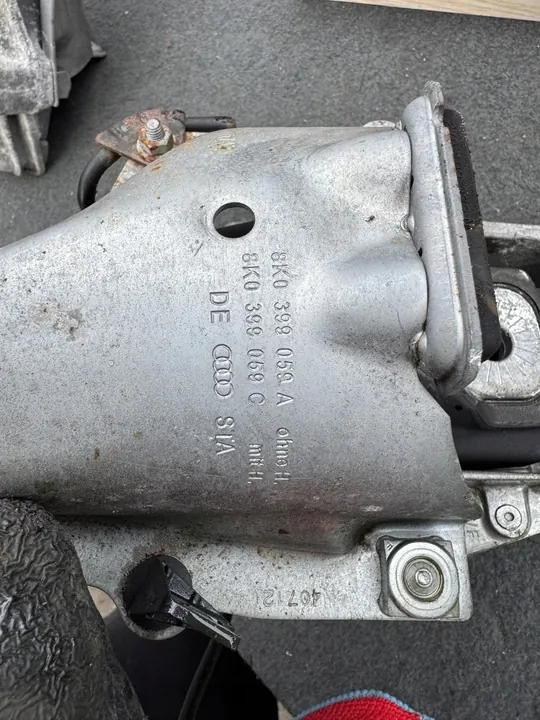 Soporte de motor 8K0199381 Audi A4 B8 3.0 TDI image 2