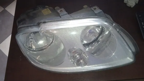 Faro OEM 1K1909144G 1K1423051 VW Touran MK1 image 2