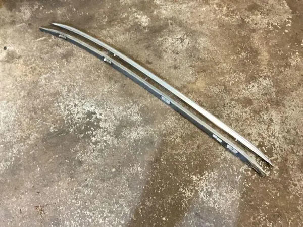 OEM 0702213 vasen takakahva Ford Focus III:lle image 2