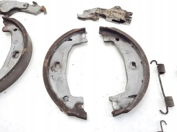 BMW OEM MAM53080 Handbrems-Bremsbeläge - Gebraucht image 6