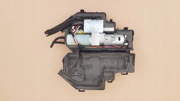 Bomba de teto OEM 97091BC100 para Nissan Micra K12 Cabrio image 3
