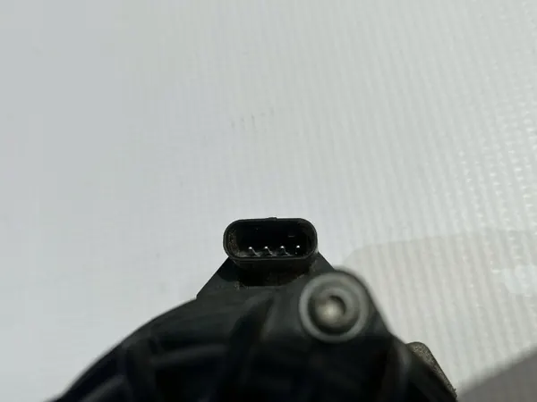 Bomba de circulação de água Chrysler OEM 68237836AA image 6