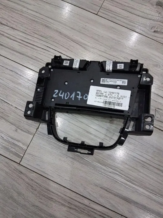 Painel controle rádio Opel Astra J OEM 13360095 image 4
