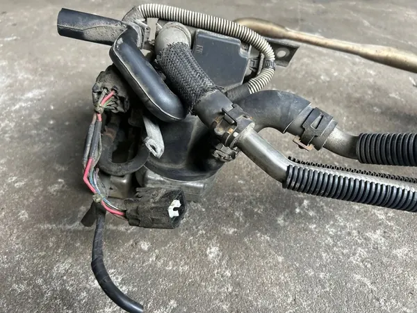 2012 Toyota Verso-S Parking Heater (Webasto) image 9