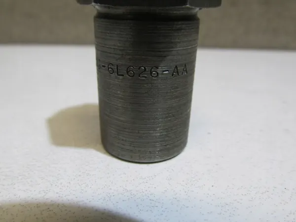 Boulon de refroidisseur d'huile Ford Focus MK1 2.0 ST170 image 5