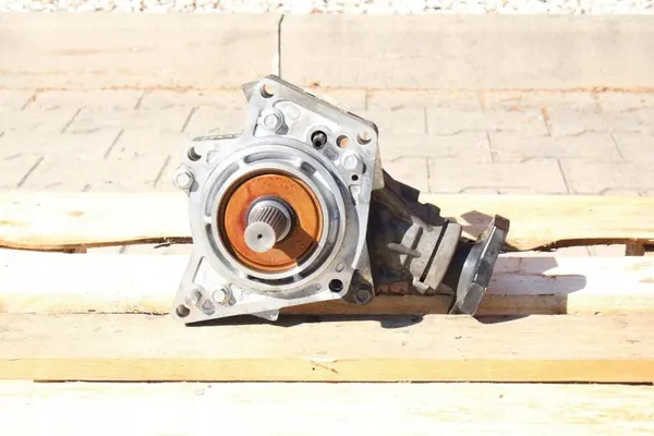 Nissan Qashqai+ 2010 Caja de transferencia image 4