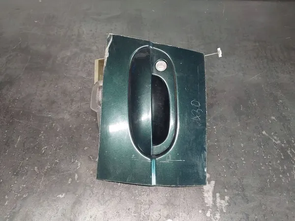 BMW E39 Etuvasen kahva OEM 51218245461 image 6