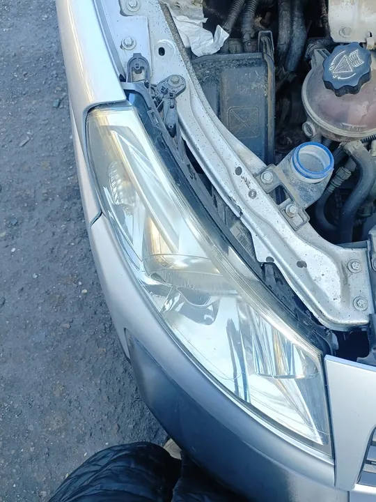 FIAT SCUDO II 06-13 Oikea Etuvalaisin OEM 1401367980 image 3