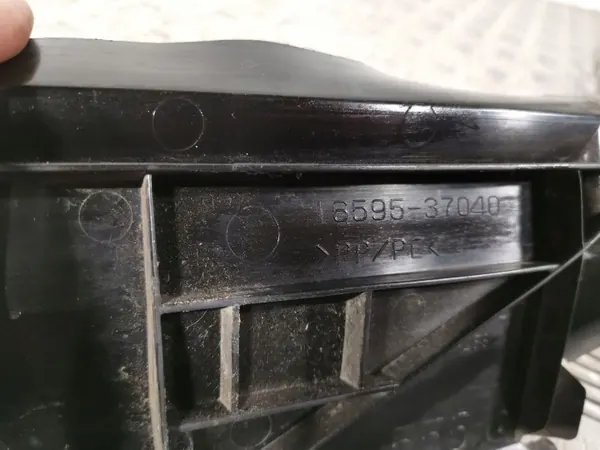 Toyota Prius Luftkanal OEM FBZ4813 - Gebraucht image 3