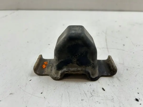 Toyota Hilux achterveer rubber OEM MAM84406 image 2
