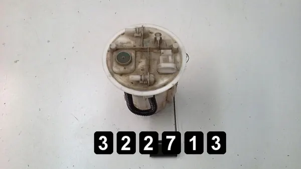 Renault Trafic Polttoaineanturi OEM AM-322713 Käytetty image 2