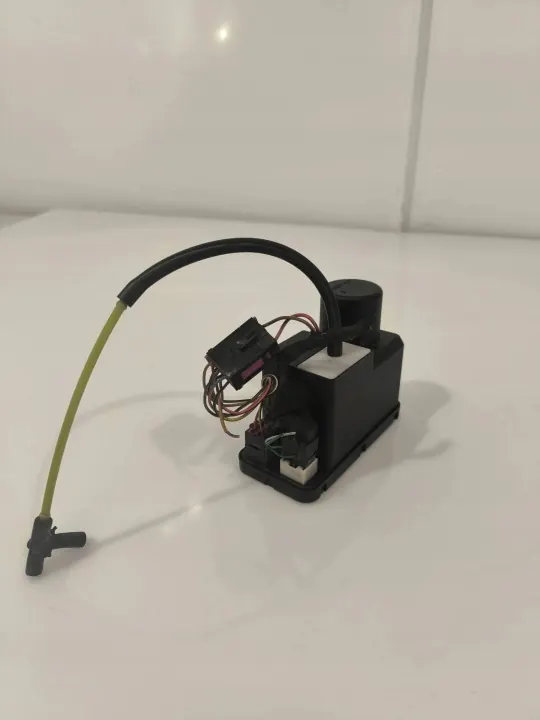 Keskitulppapumppu OEM 4A0862257C Audille image 3