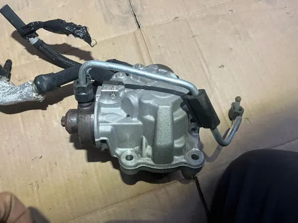 Kraftstoffpumpe VW Skoda Seat 0445010643 image 3