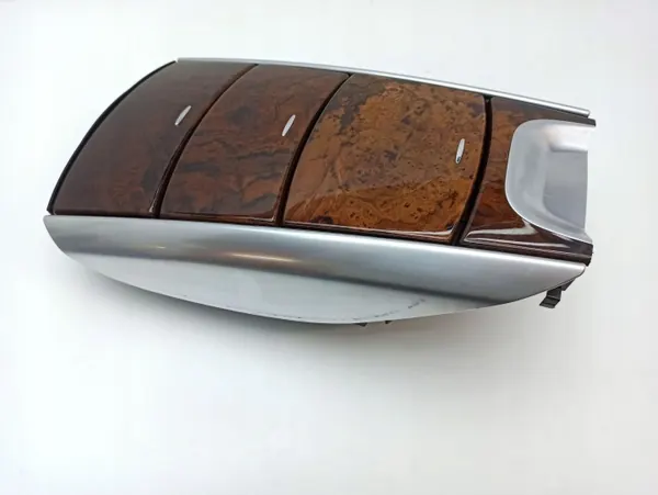 Mercedes-Benz R W251 Asbak OEM A2516801717 image 2