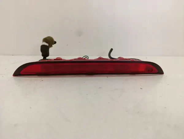 Kia Rio IV YB 2017- 3ª Luz Stop Tampão Porta-Malas OEM 82700H8010 image 2