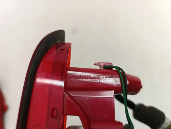 Kia Rio IV YB 2017- 3ª Luz Stop Tampão Porta-Malas OEM 82700H8010 image 7