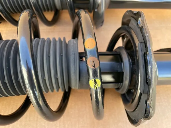 Ammortizzatore Anteriore per Tiguan, Kodiaq, Superb, Q3 - OEM image 3