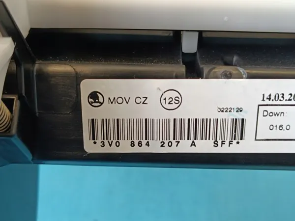 Accoudoir tunnel OEM 3V0864207A pour Skoda Superb 3 image 8