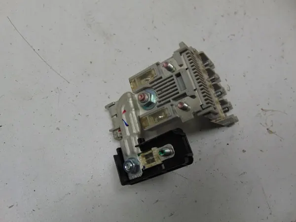 Mitsubishi OE Batteriekabel mit Sicherung - OEM Teil image 3