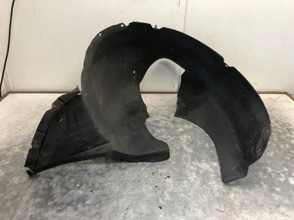 Vasen Etulokasuoja VW Polo IV 9N 6Q0809957 image 5