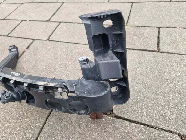 AUDI A3 8P LIFT Support de phare avant droit + laveur image 2