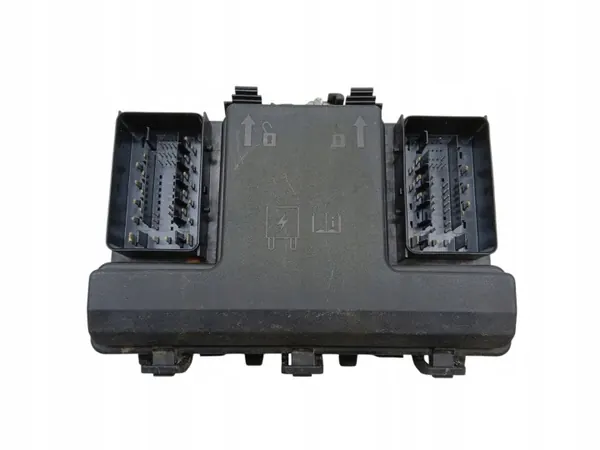 Boîte à fusibles F2GT-14A067-BB pour Ford Edge II 2015-2018 image 2