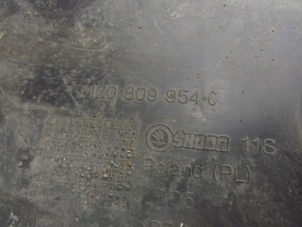 SKODA OCTAVIA SCOUT Right Front Wheel Arch 04-08 1Z0809954C image 5