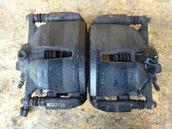 Troca de Freios Dianteiros GOLF VII R 2.0 TSI 4MOTION 340mm image 3