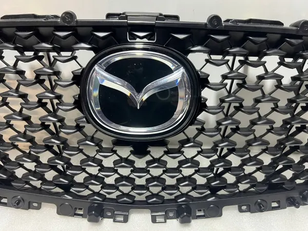 Mazda CX-30 Radar-Emblem OEM KLLKKJDGOKJJH122333 image 4