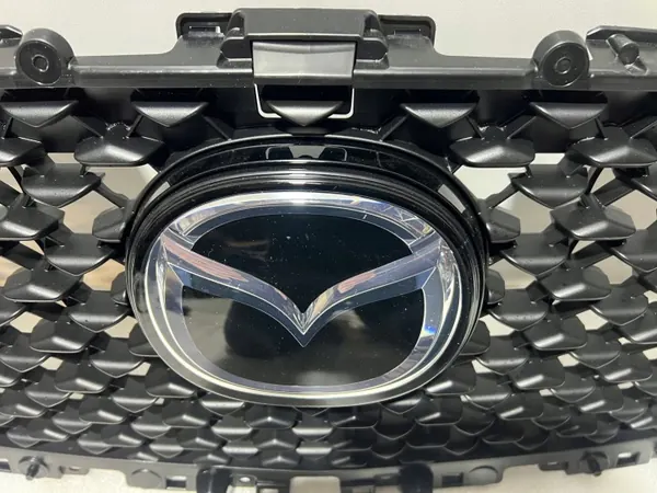 Mazda CX-30 Radar-Emblem OEM KLLKKJDGOKJJH122333 image 5