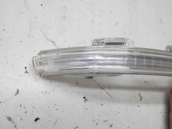 Sinalizador Direito VW Golf VII 2015 OEM image 2
