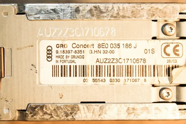 Changer CD Audi OEM 8E0035186J pour A4 B6 1.8L image 3