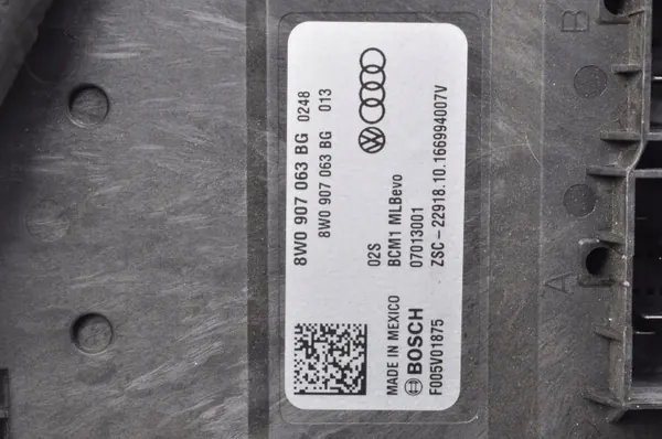 Audi A4 (8W2, B9) Controller OEM 8W0907063BG 2017 image 5