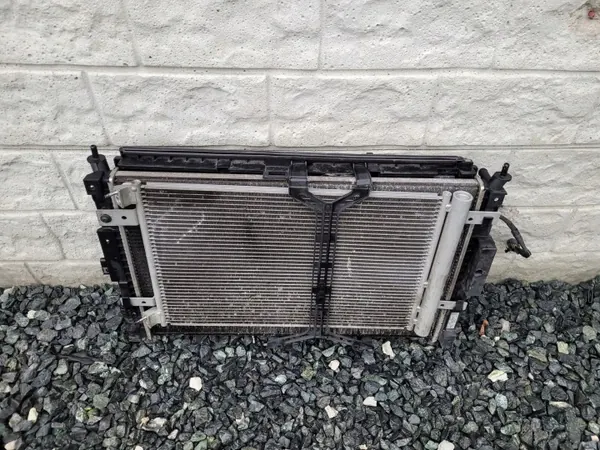 Complete Radiator OEM 9806313580 voor Peugeot Partner image 5